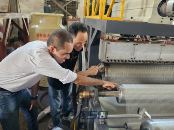 china air bubble film machine customer training